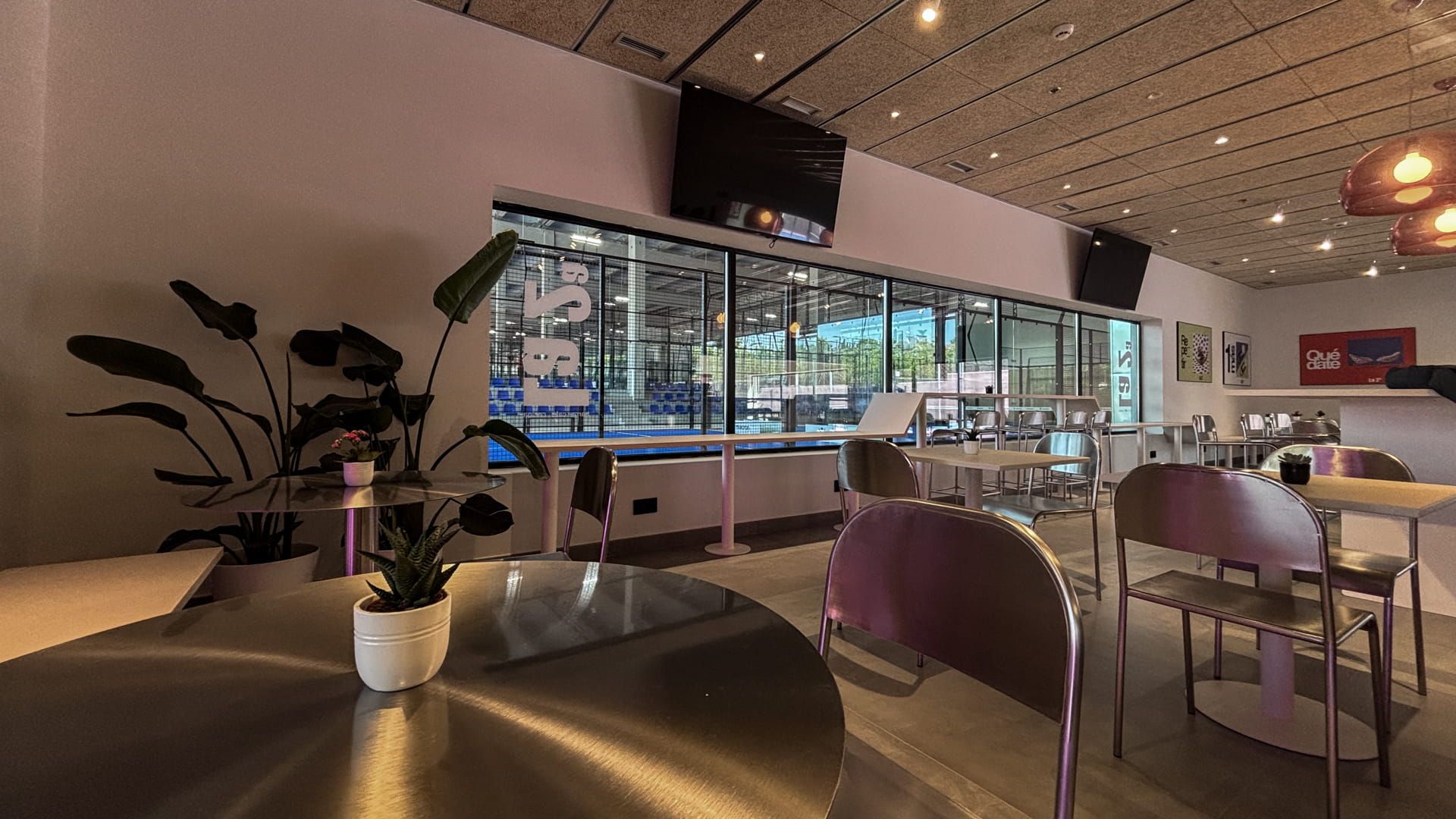 Cafetería-Restaurante